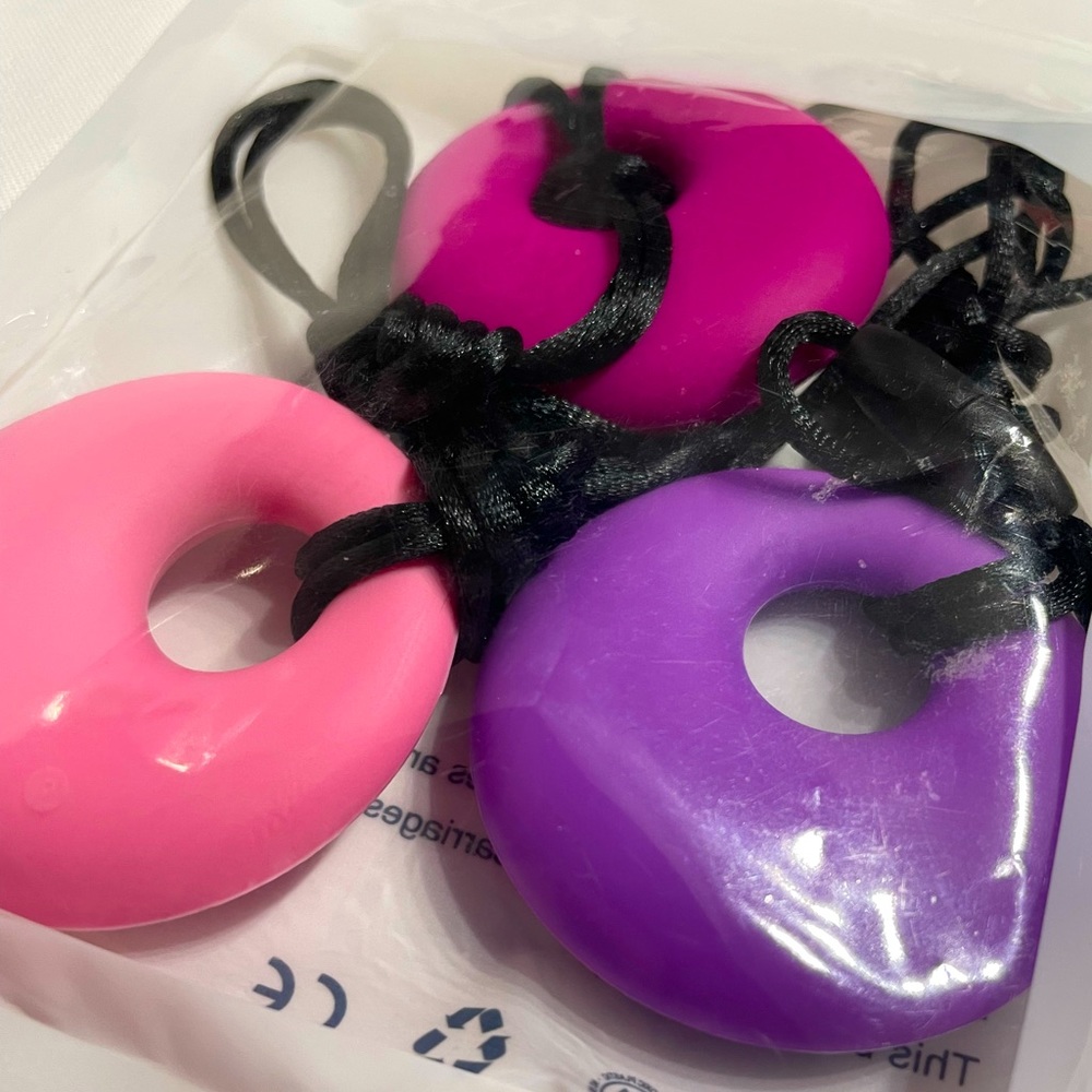 NEW in package set of 3 Soft Silicone Teething Necklaces Mom Infant Teething Rin